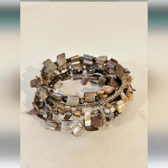 Source Unknown Jewelry - Vintage Mother of Pearl Natural Stone Multi strand stretch Bracelet
